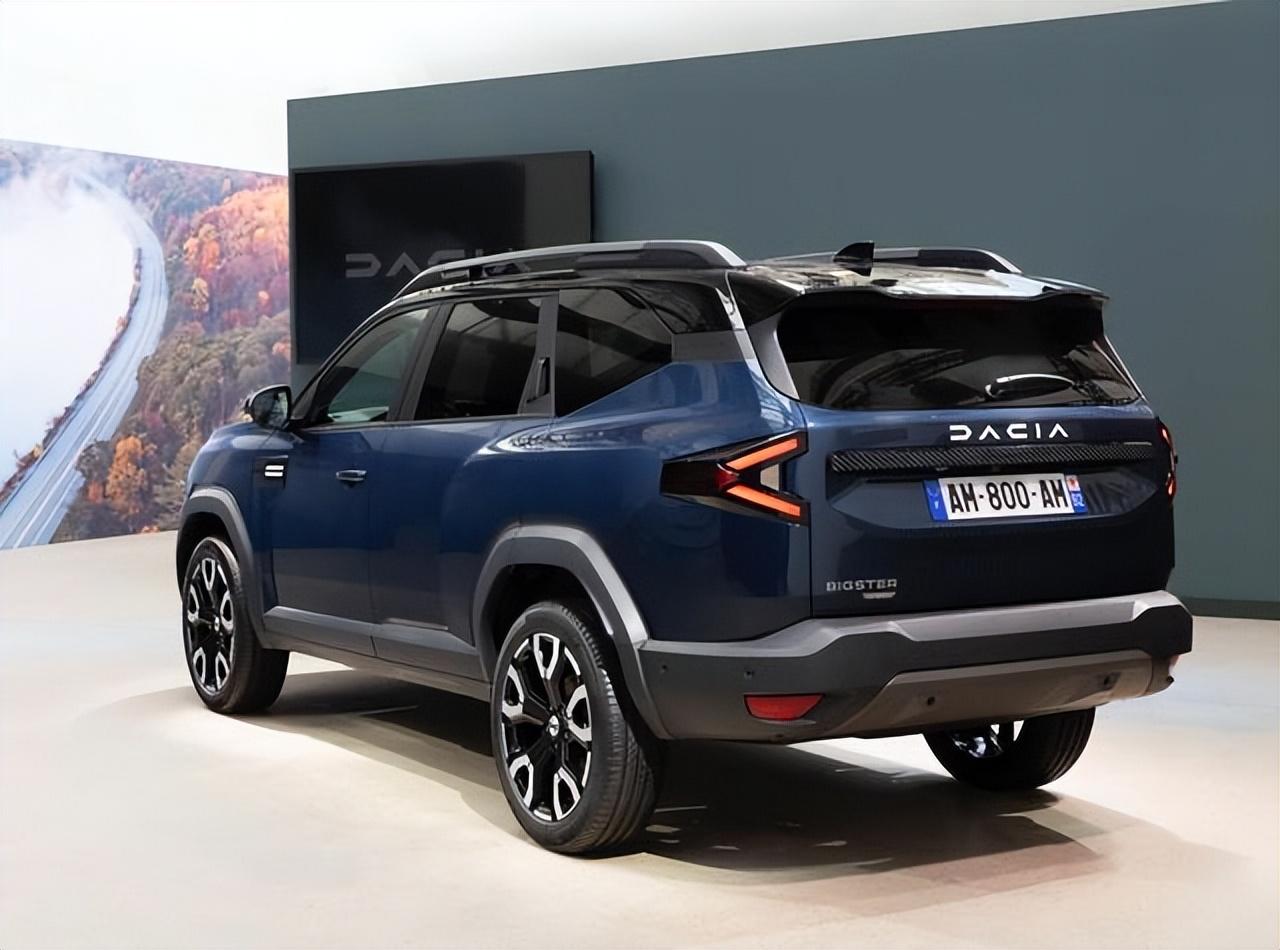 又一高顏值SUV,車長(zhǎng)4570mm,搭載1.2T+48V輕混,后排放倒就是床