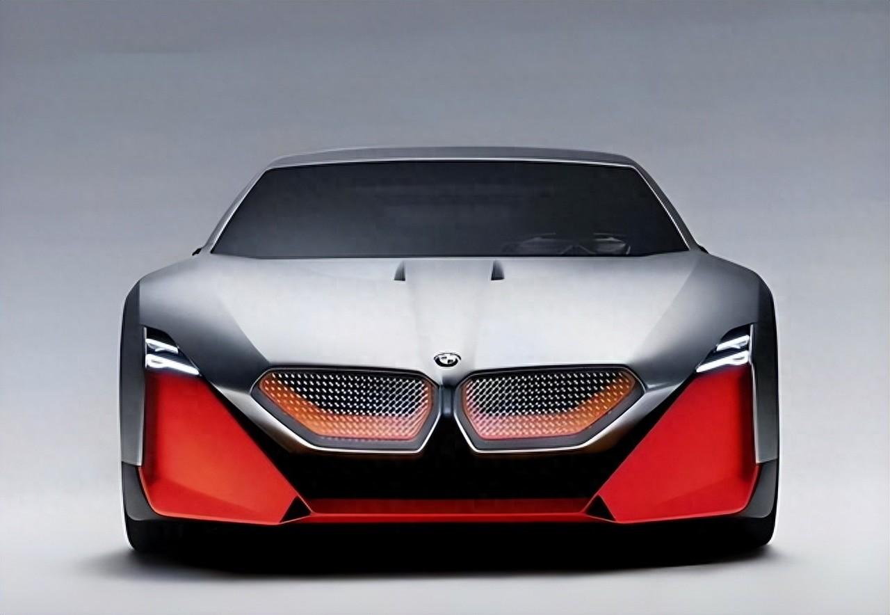 寶馬i8繼任車型,雙門轎跑式車身,搭載四電機系統(tǒng),支持800V快充
