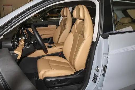 配1.5L增程動(dòng)力,定位中型SUV,零跑C11怎么樣?