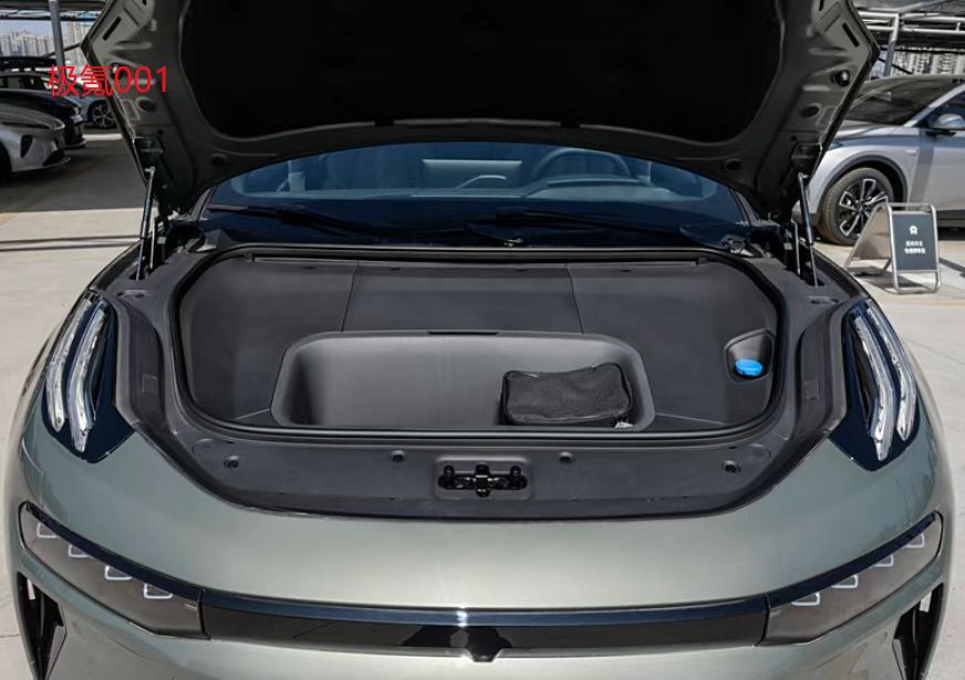 30萬提了極氪001,2個月后再開特斯拉modely,車主表示:差距明顯